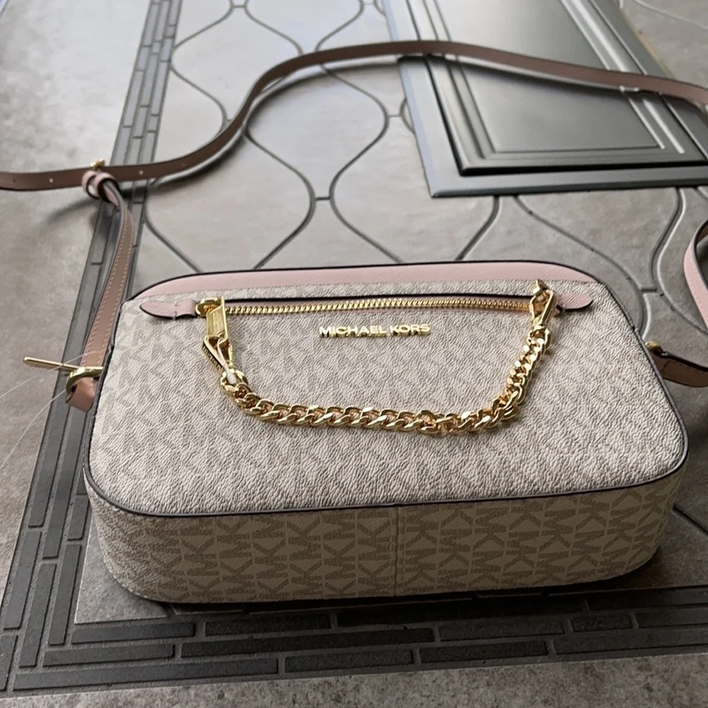 MICHAEL KORS LARGE EAST WEST ZIP CHAIN XBODY POWDER BLUSH MULTI